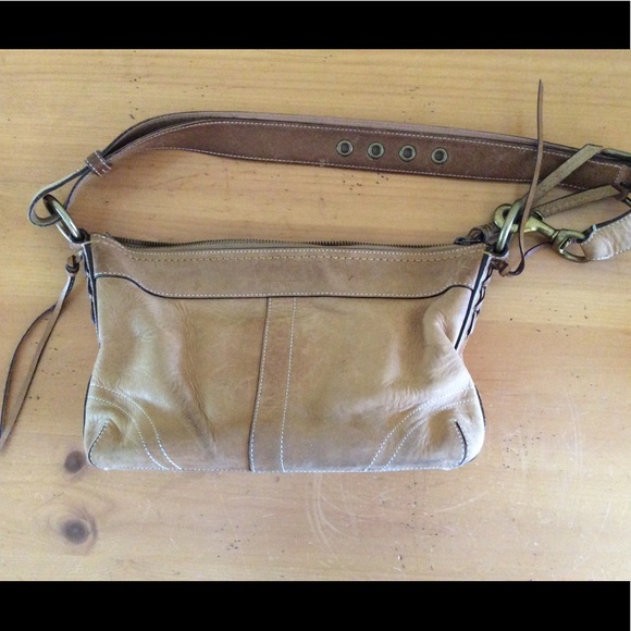 Vintage Coach tan purse M0693- 10559 - Picture 1 of 6